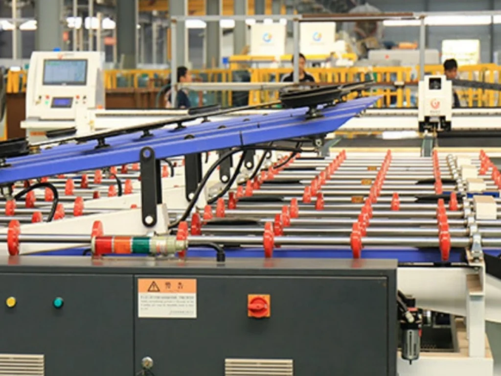 Cutting process for annealed glass