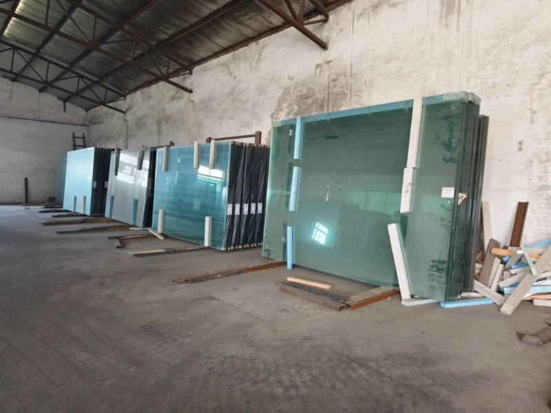 8.38mm laminated glass sheet warehouse