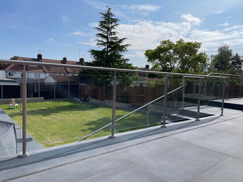 Stainless steel 316 post glass railing system