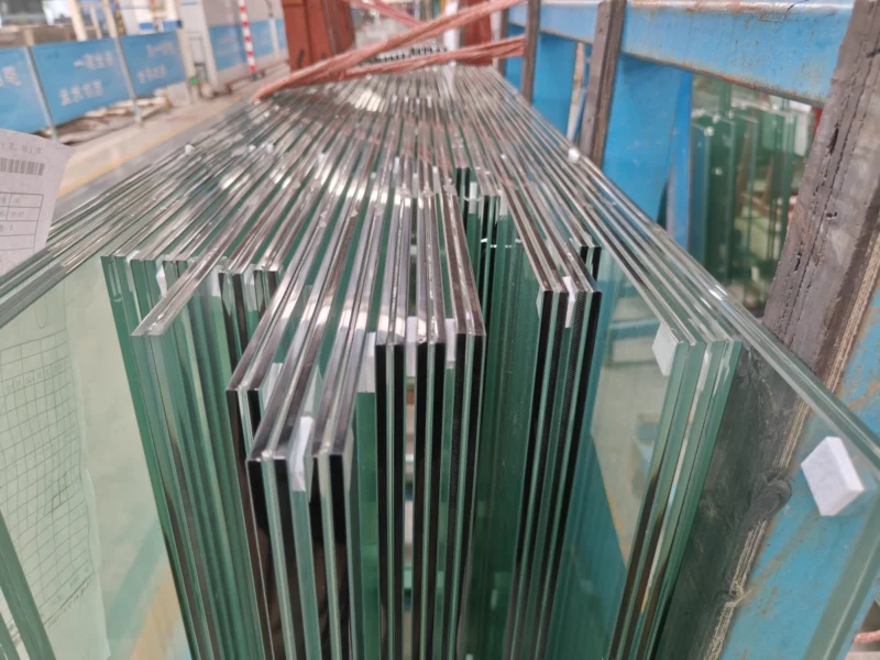 Tempered-Laminated Glass 1010.4